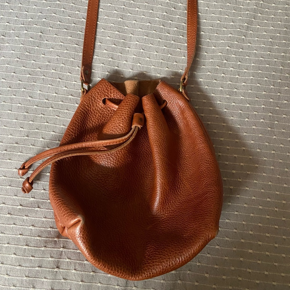 Portland Leather Bucket bag